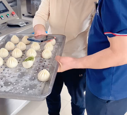 仿手工包子機怎么制作素餡包子 仿手工包子機怎么制作素餡包子